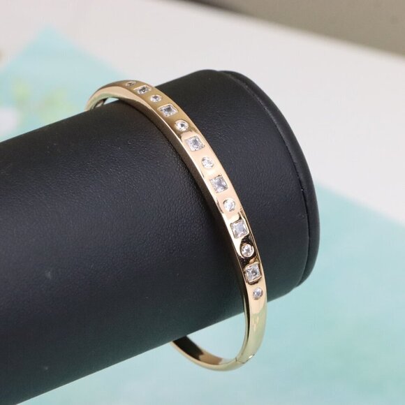 Rose Gold Plated Bangle with Alternating Round & Square Stones, XPBL0548 - Picture 5 of 12